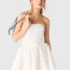 Abito bustier corto ricamato Abito bustier corto ricamato