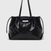 Borsa tote M in pelle craquelé