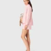 Camicia con sciarpa rimovibile Camicia con sciarpa rimovibile