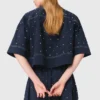 Camicia corta con borchie