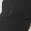 Cappello in cotone con fibbia dorata