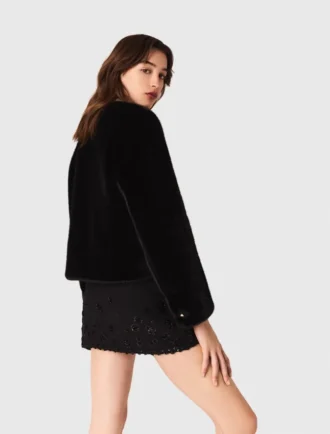 Cappotto corto in pelliccia sintetica