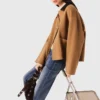 Cappotto double-face con collo rimovibile Cappotto double-face con collo rimovibile