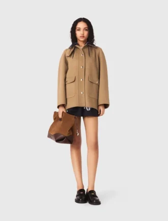 Cappotto in lana con cappuccio rimovibile