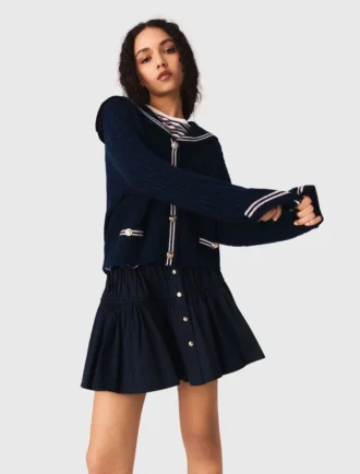 Cardigan con collo a barchetta e lavorazione a trecce