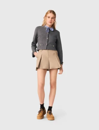 Cardigan con cravatta rimovibile Cardigan con cravatta rimovibile
