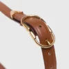 Cintura in pelle con doppia fibbia Cintura in pelle con doppia fibbia