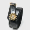 Cintura in pelle con gioiello rimovibile Cintura in pelle con gioiello rimovibile