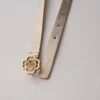 Cintura sottile con fibbia a Clover Cintura sottile con fibbia a Clover