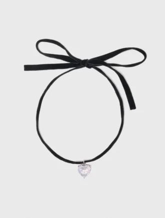 Collana a cuore con cordoncino in velluto