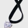 Collana a cuore con cordoncino in velluto
