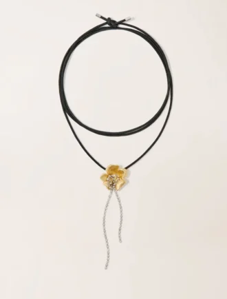 Collana con fiori