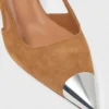 Décolleté in camoscio con punta metallizzata