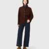 Jeans a zampa con tasche applicate Jeans a zampa con tasche applicate