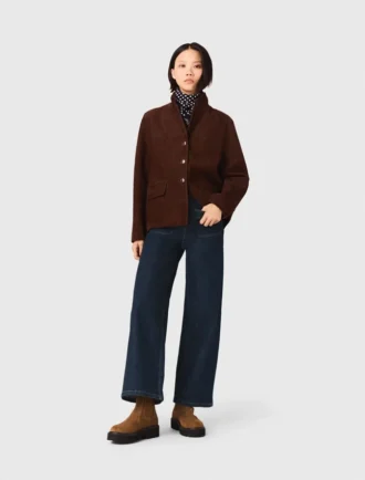 Jeans a zampa con tasche applicate