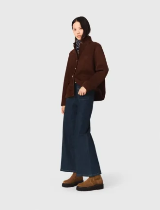 Jeans a zampa con tasche applicate