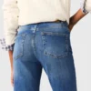 Jeans in denim con tasche Jeans in denim con tasche
