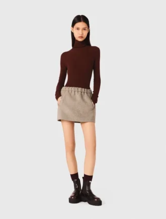 Maglione a collo alto effetto seconda pelle