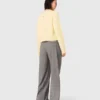 Maglione con collo gioiello rimovibile Maglione con collo gioiello rimovibile