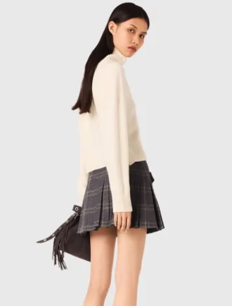 Maglione in cashmere a collo alto