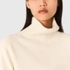 Maglione in cashmere a collo alto Maglione in cashmere a collo alto