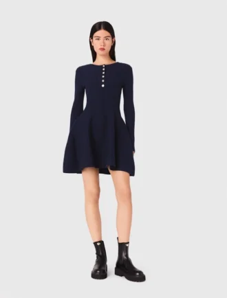 Miniabito in maglia con gonna svasata