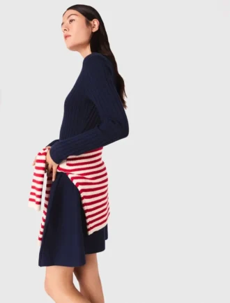 Miniabito in maglia con gonna svasata