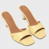 Mules in pelle