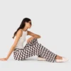 Pantaloni all’uncinetto a zigzag