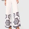 Pantaloni con dettagli all’uncinetto Pantaloni con dettagli all’uncinetto