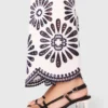 Pantaloni con dettagli all’uncinetto Pantaloni con dettagli all’uncinetto