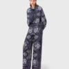 Pantaloni fluidi con stampa bandana Pantaloni fluidi con stampa bandana