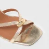 Sandali metallizzati a più cinturini Sandali metallizzati a più cinturini
