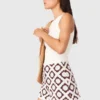 Shorts all’uncinetto con motivo floreale Shorts all’uncinetto con motivo floreale