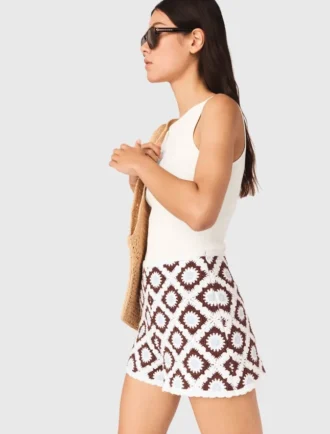 Shorts all’uncinetto con motivo floreale Shorts all’uncinetto con motivo floreale