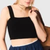 Top corto in maglia con spalline