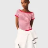 Top in maglia a righe con scollo a barchetta
