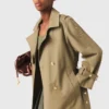 Trench con borchie Trench con borchie