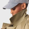 Trench con borchie Trench con borchie