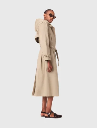 Trench con cappuccio rimovibile Trench con cappuccio rimovibile