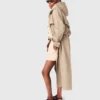 Trench con cappuccio rimovibile Trench con cappuccio rimovibile