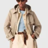 Trench con cappuccio rimovibile Trench con cappuccio rimovibile