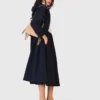 Trench con cappuccio rimovibile decorato con strass
