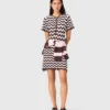Vestito all’uncinetto a zigzag Vestito all’uncinetto a zigzag