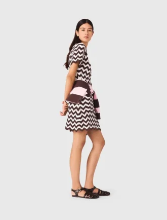 Vestito all’uncinetto a zigzag