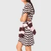 Vestito all’uncinetto a zigzag Vestito all’uncinetto a zigzag