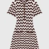 Vestito all’uncinetto a zigzag Vestito all’uncinetto a zigzag