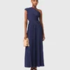 Vestito lungo plissettato asimmetrico Vestito lungo plissettato asimmetrico