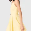 Vestito svasato con spalline